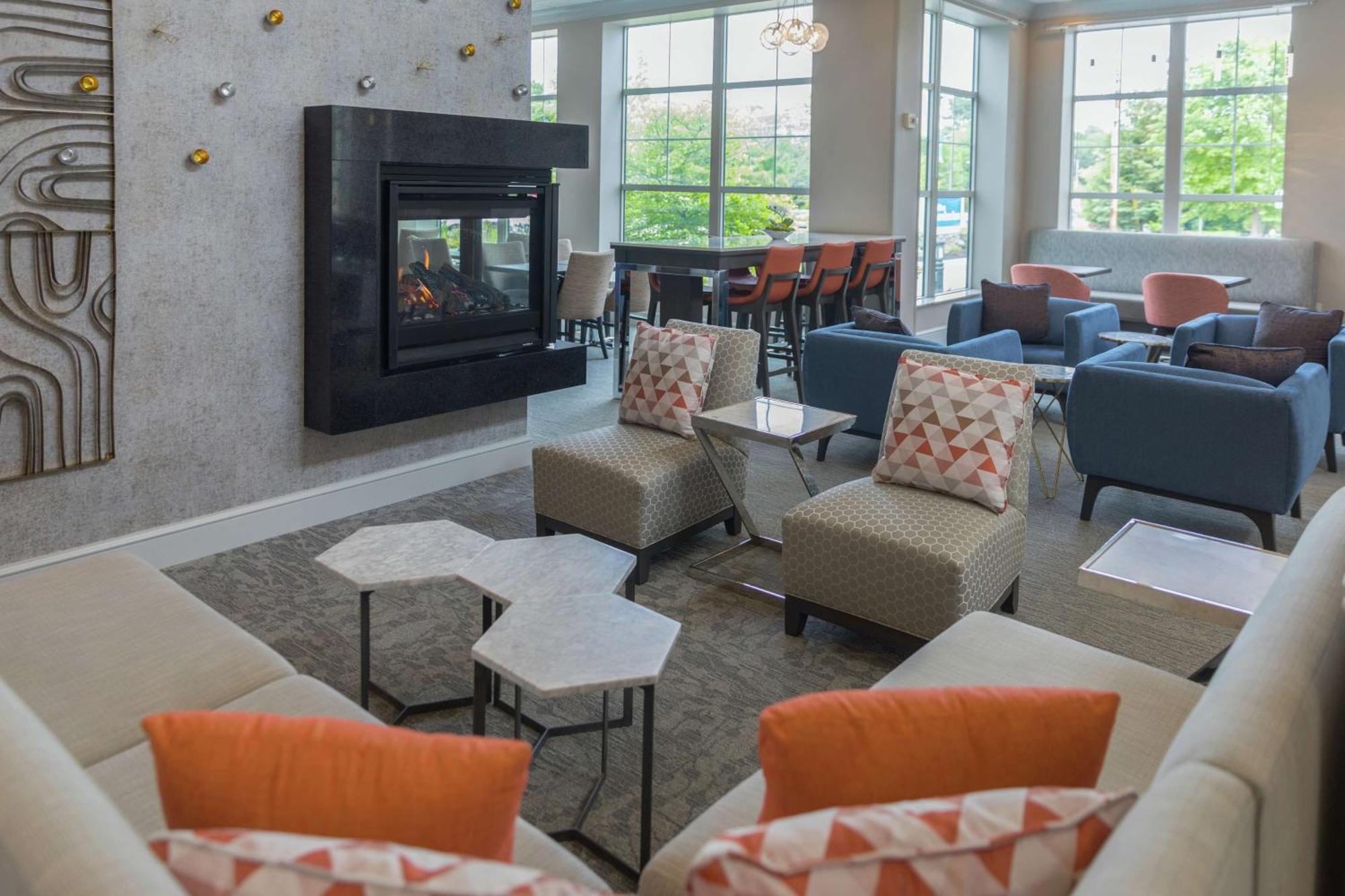 Hilton Garden Inn Freeport Downtown Eksteriør billede